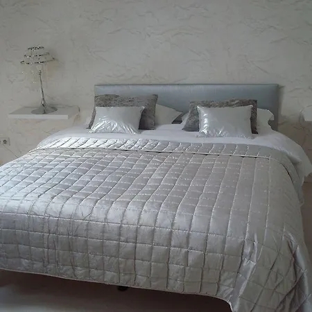 Le Clos Saint Paul 3* Tourny